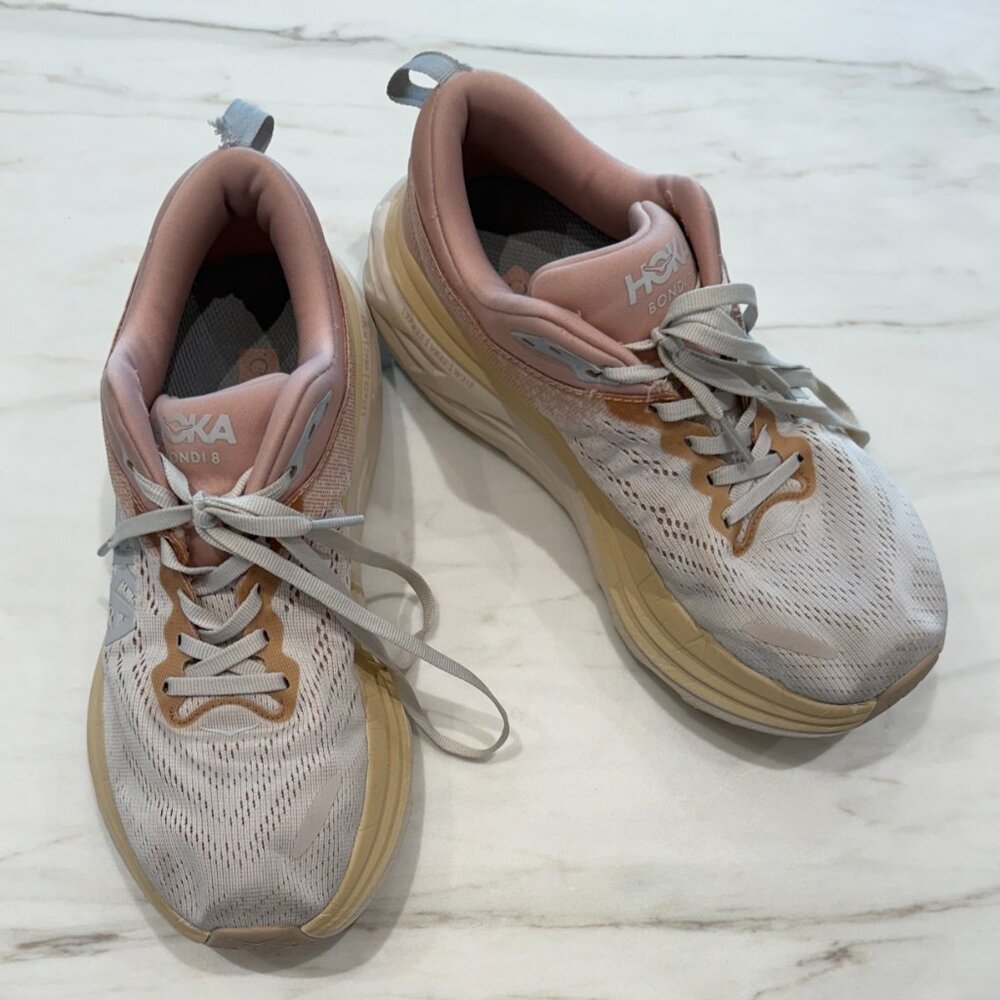 HOKA Bondi 8 Sneakers, Size US 9